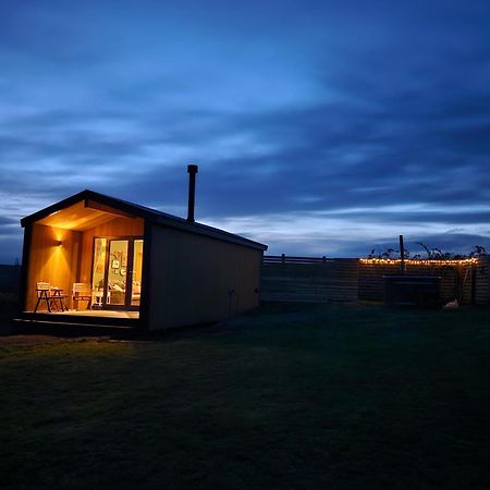 Hotel Under The Oak Glamping à Caerphilly Extérieur photo