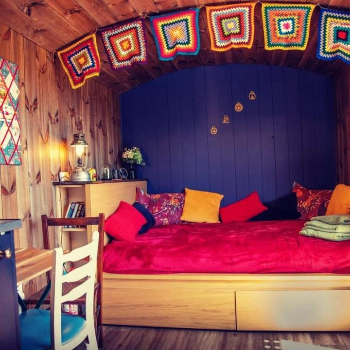 Hotel Under The Oak Glamping à Caerphilly Extérieur photo