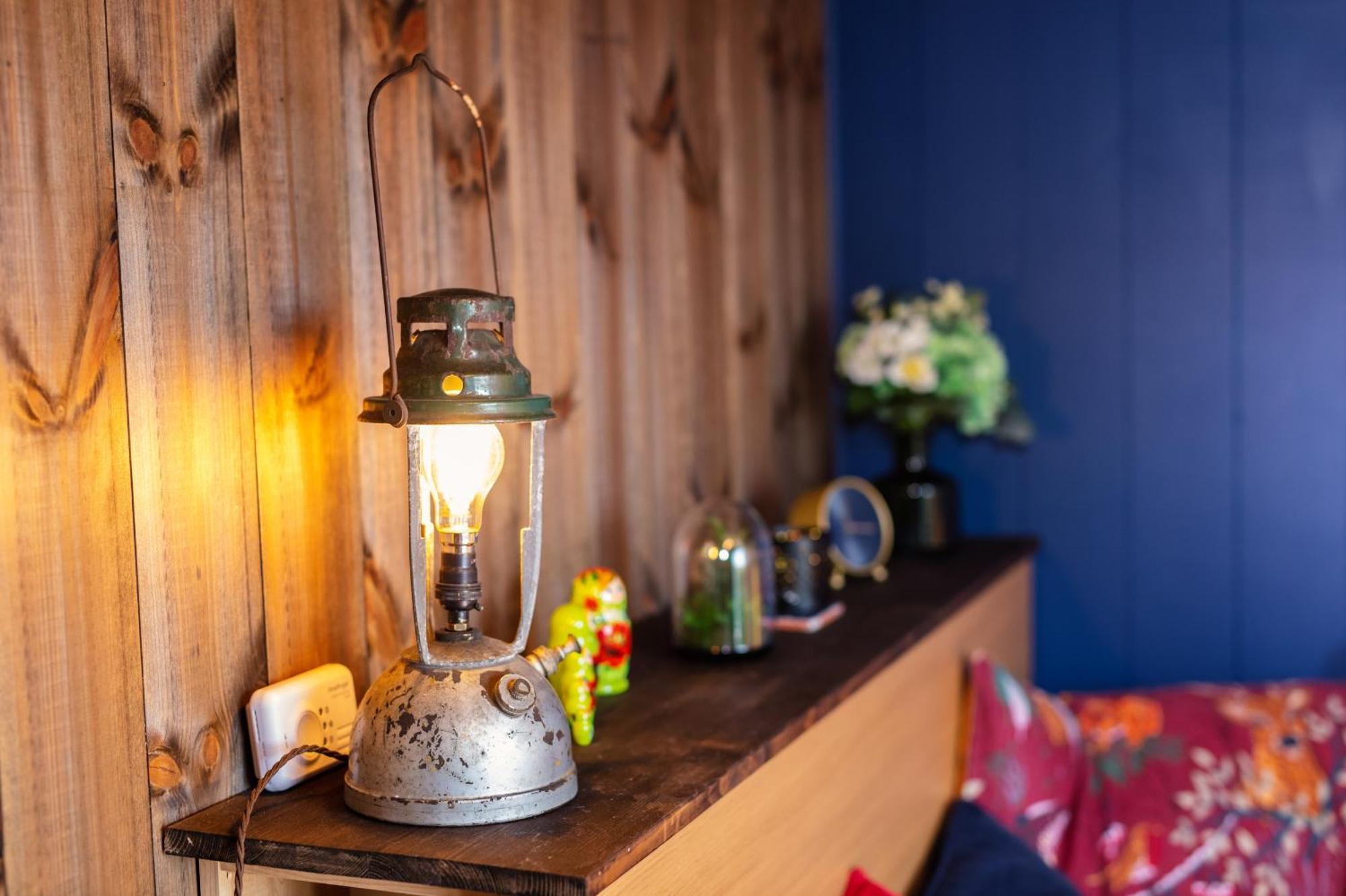 Hotel Under The Oak Glamping à Caerphilly Extérieur photo