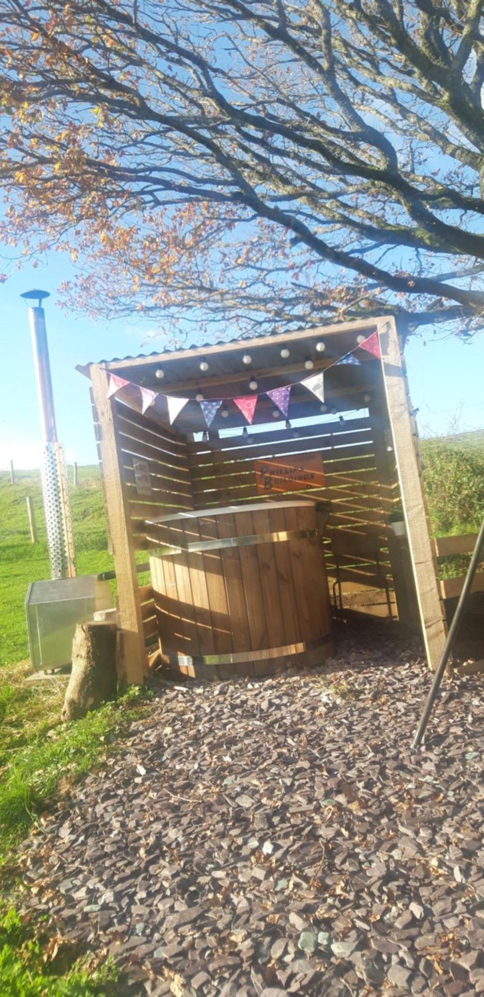 Hotel Under The Oak Glamping à Caerphilly Extérieur photo