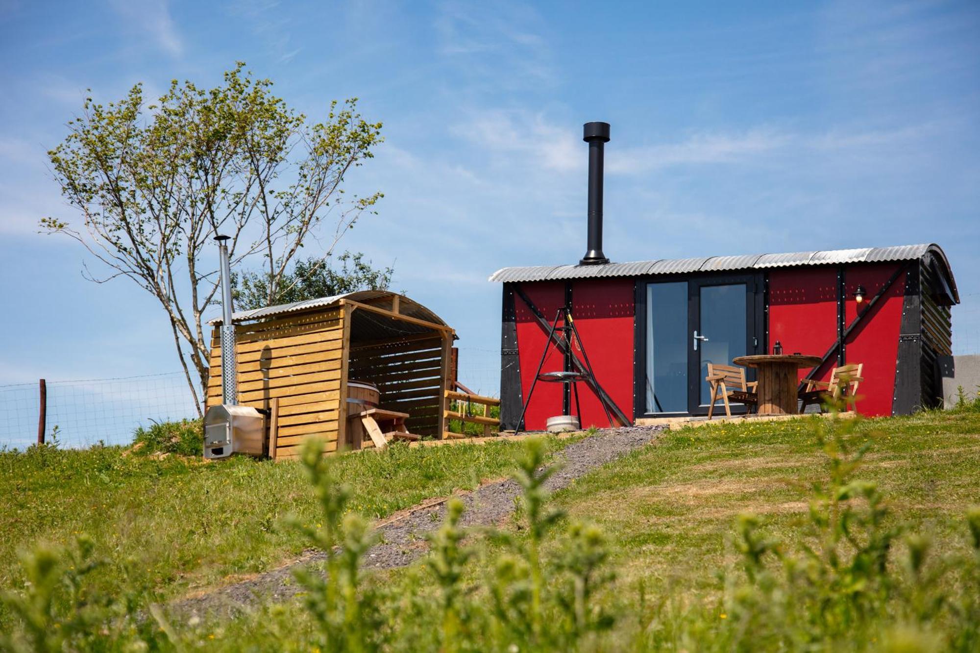 Hotel Under The Oak Glamping à Caerphilly Extérieur photo