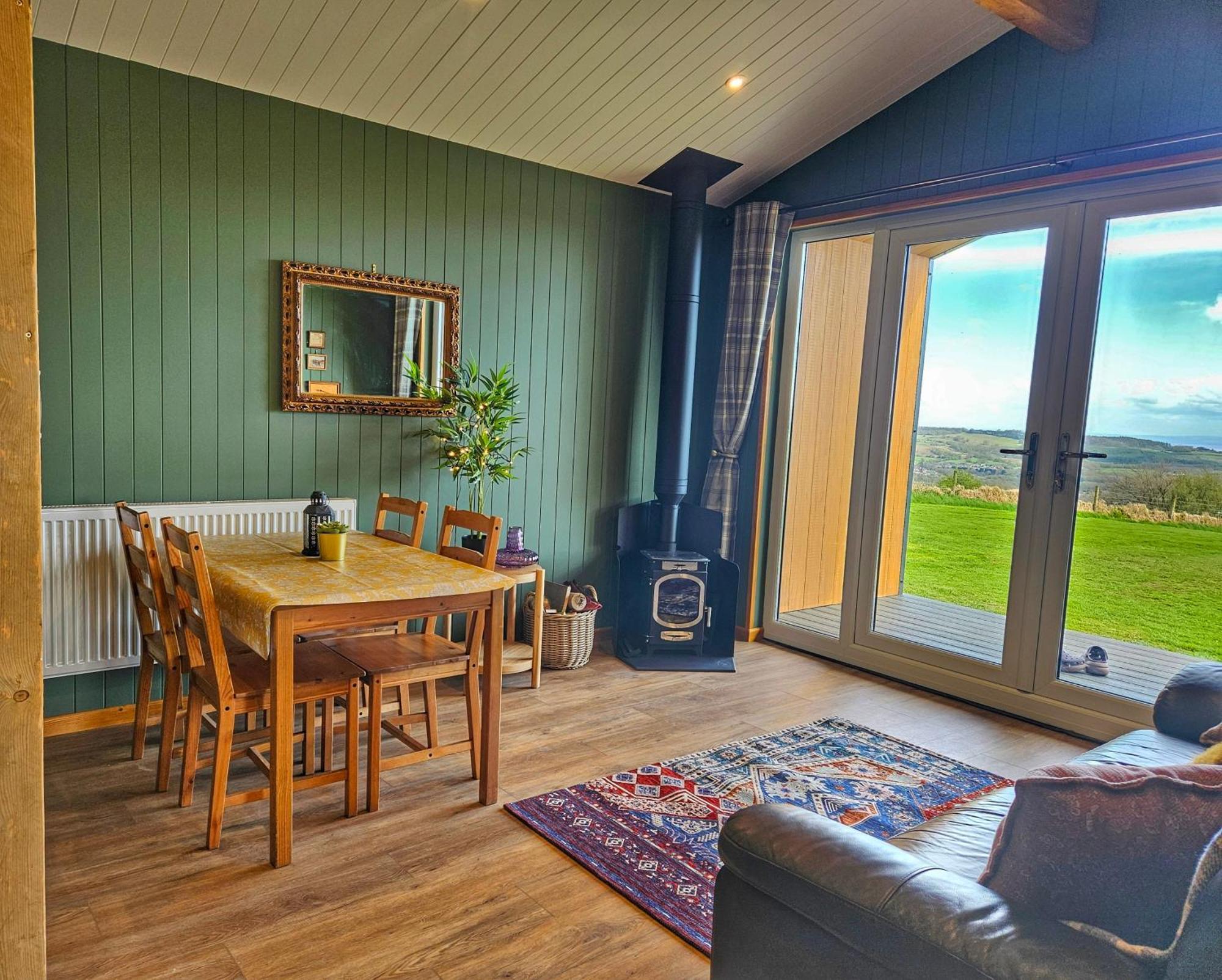 Hotel Under The Oak Glamping à Caerphilly Extérieur photo