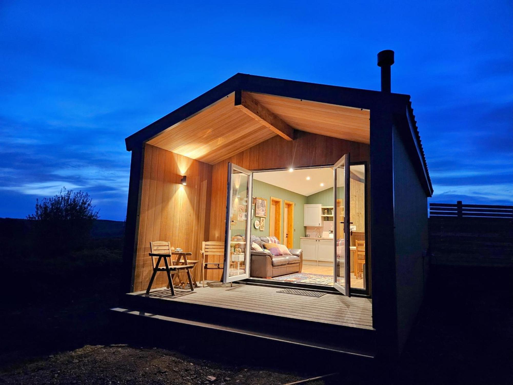 Hotel Under The Oak Glamping à Caerphilly Extérieur photo